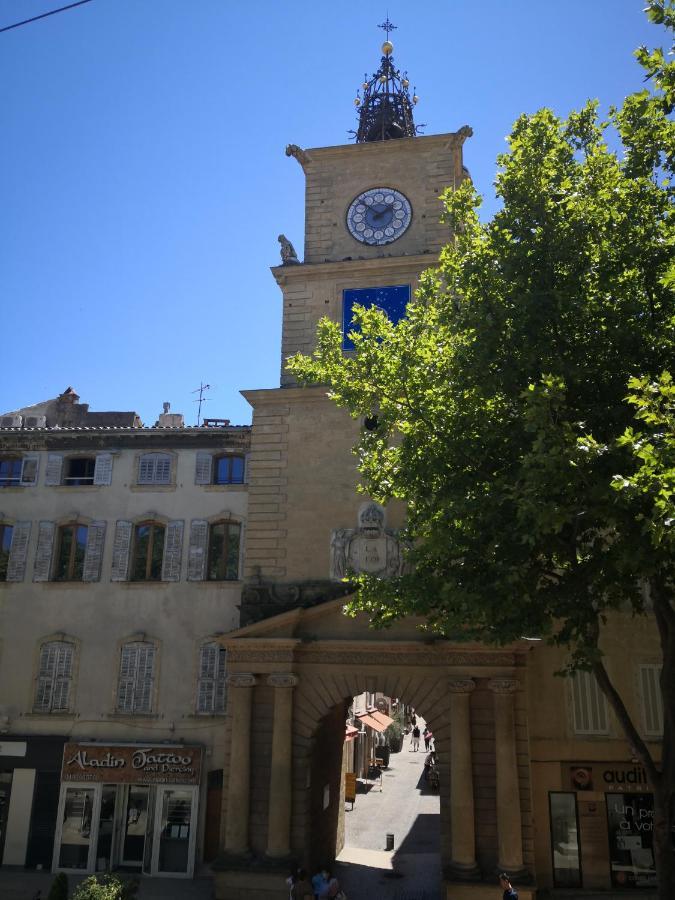 Grand Hotel De La Poste Salon-de-Provence Exterior foto